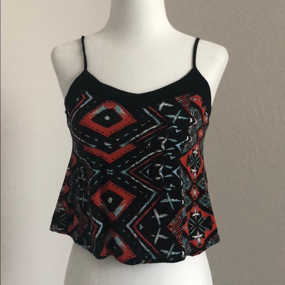 Crop top with cute details
